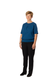 Plukpak blauw shirt korte  mouw zwarte pantalon